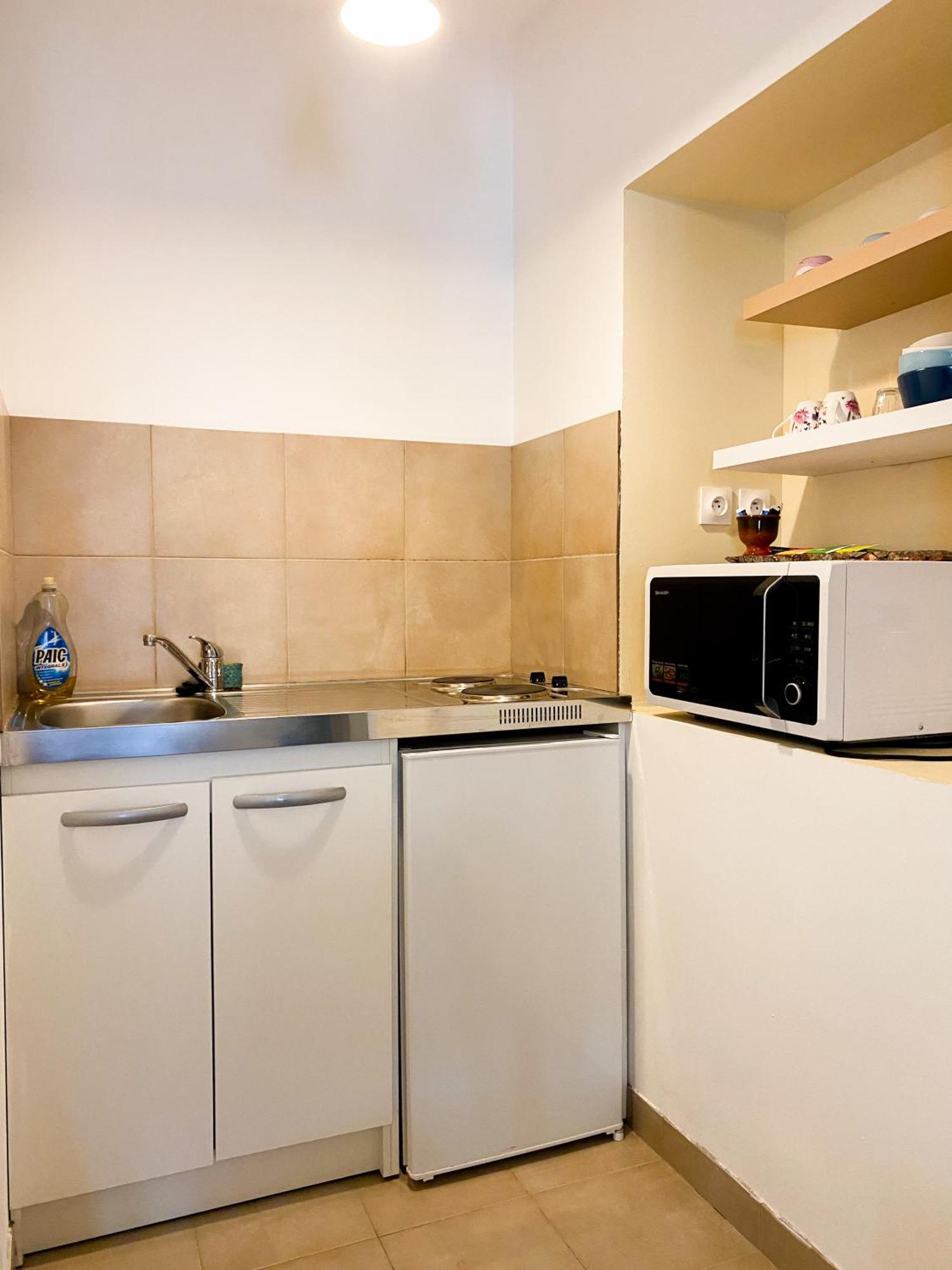 ليزاندلي Chambres D'Hotes La Villa Alienor المظهر الخارجي الصورة