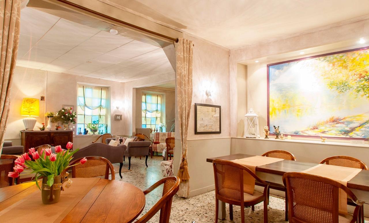 ليزاندلي Chambres D'Hotes La Villa Alienor المظهر الخارجي الصورة